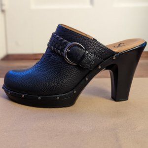 Leather heeled mules